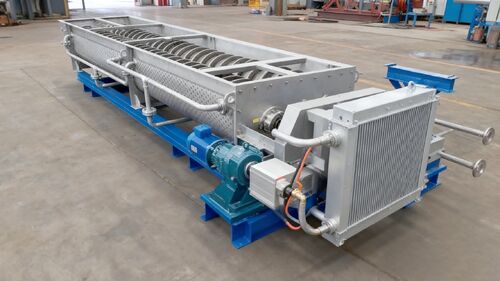 Ứng dụng Vận chuyển có Kiểm soát Nhiệt độ Hiệu quả của Băng tải Trục Vít Trao đổi Nhiệt trong Kỹ thuật Hóa học